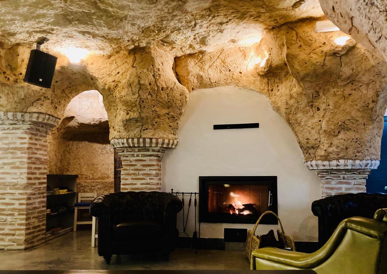 Casa Rural Cueva El Nido Casas de Fernando Alonso Exteriör bild