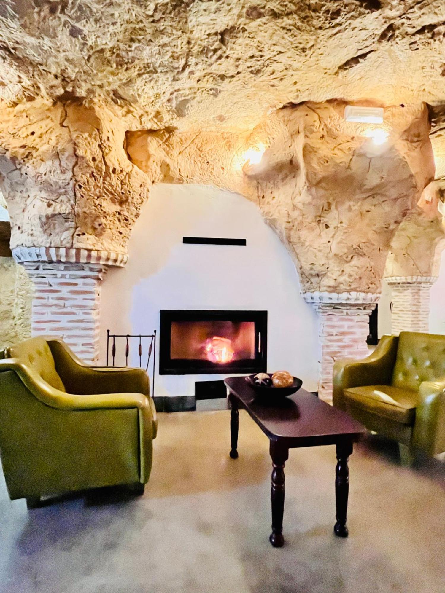 Casa Rural Cueva El Nido Casas de Fernando Alonso Exteriör bild